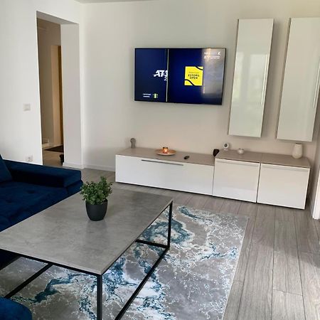 Rose Apartment Piatra Neamţ Dış mekan fotoğraf
