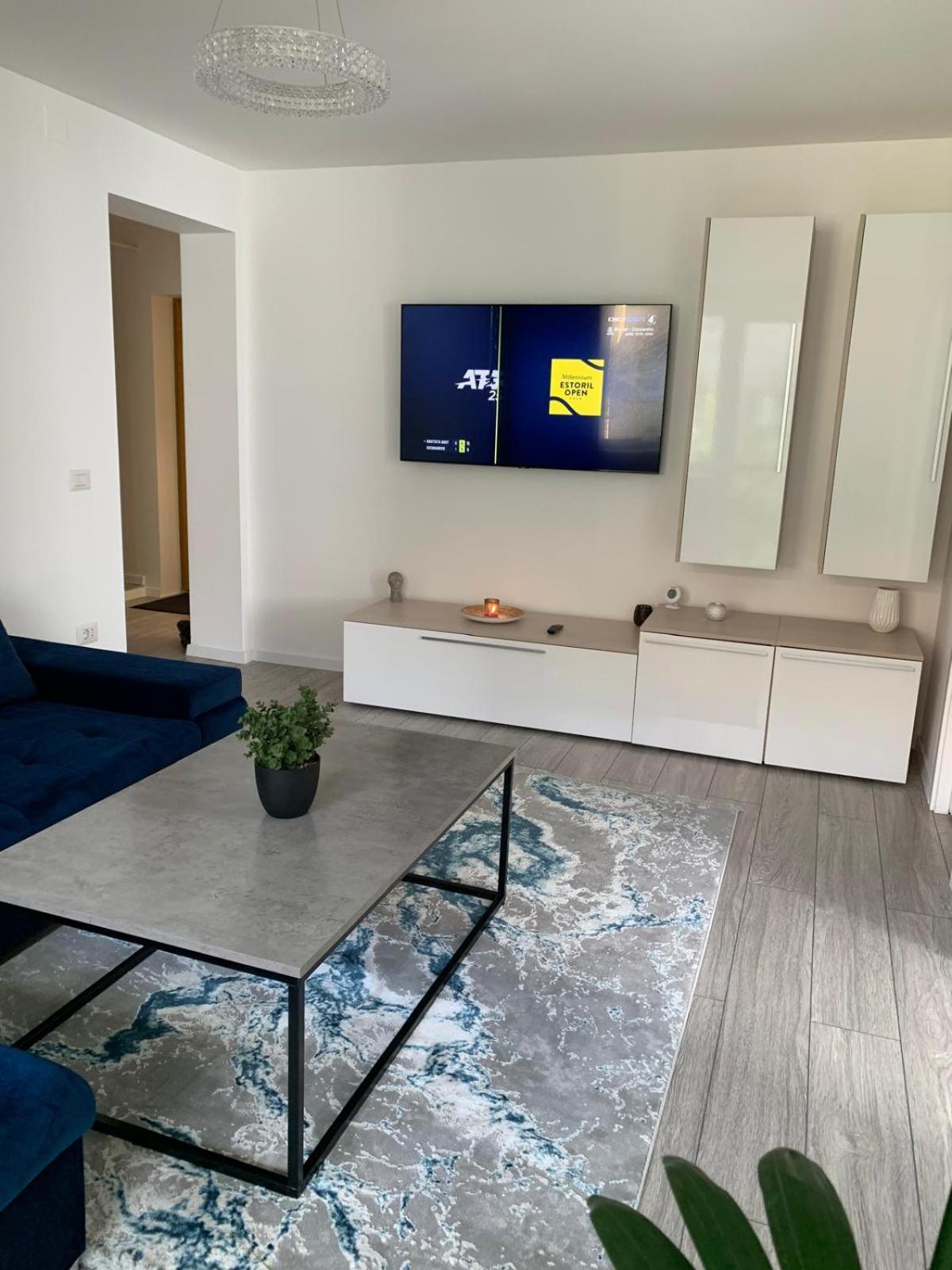 Rose Apartment Piatra Neamţ Dış mekan fotoğraf